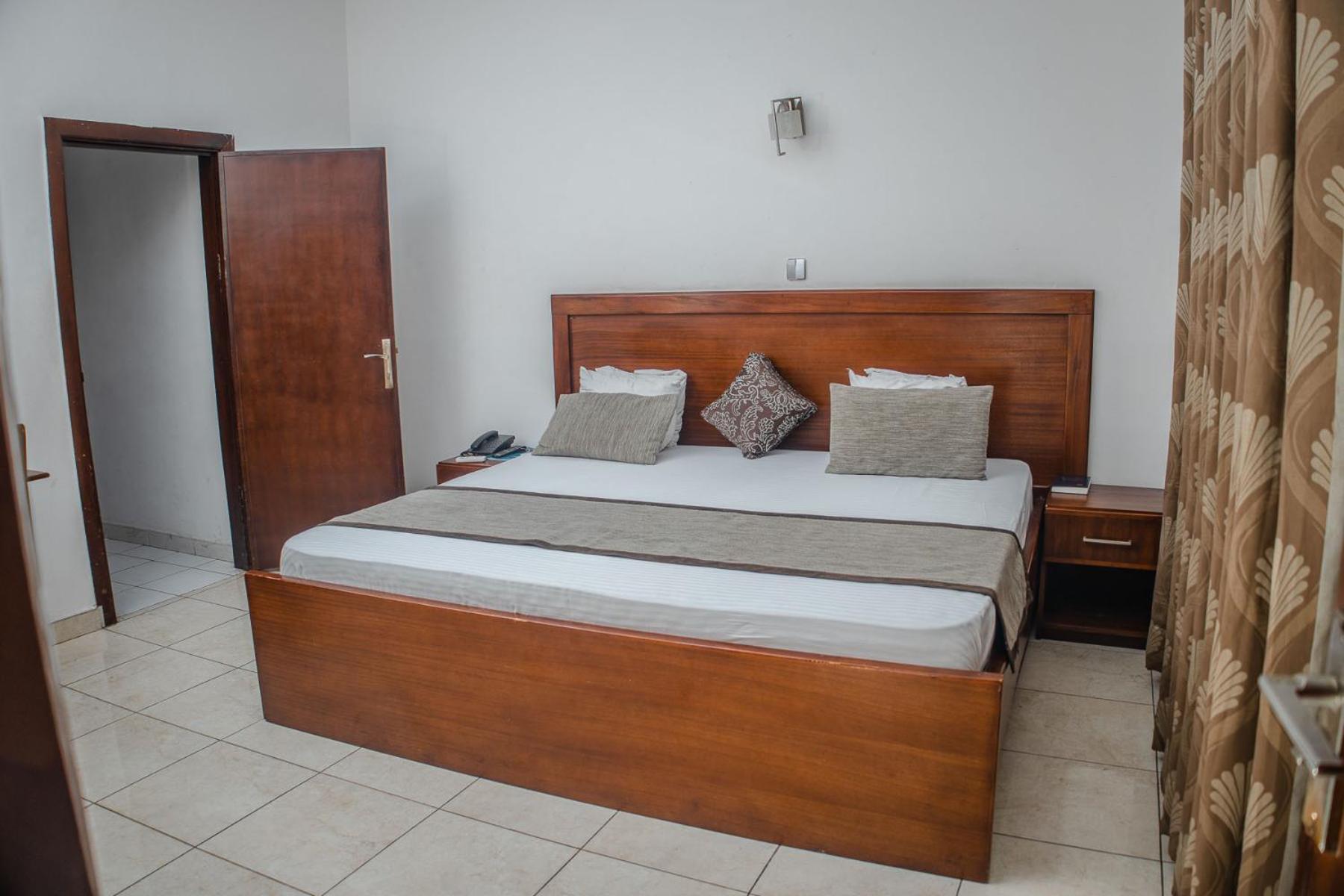 Stadium Hotel Kumasi Extérieur photo