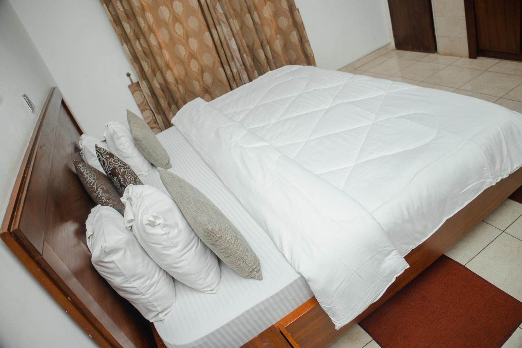 Stadium Hotel Kumasi Extérieur photo